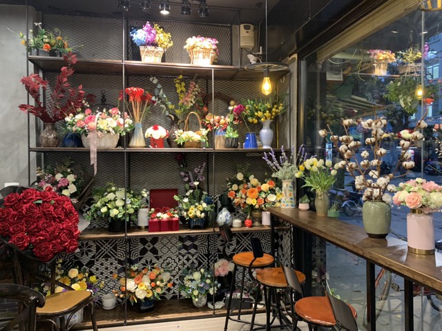 Quán cafe có hoa tươi ở Hà Nội đẹp